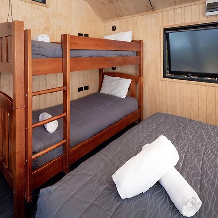 Queenstown Top 10 Holiday Park Bagian luar foto
