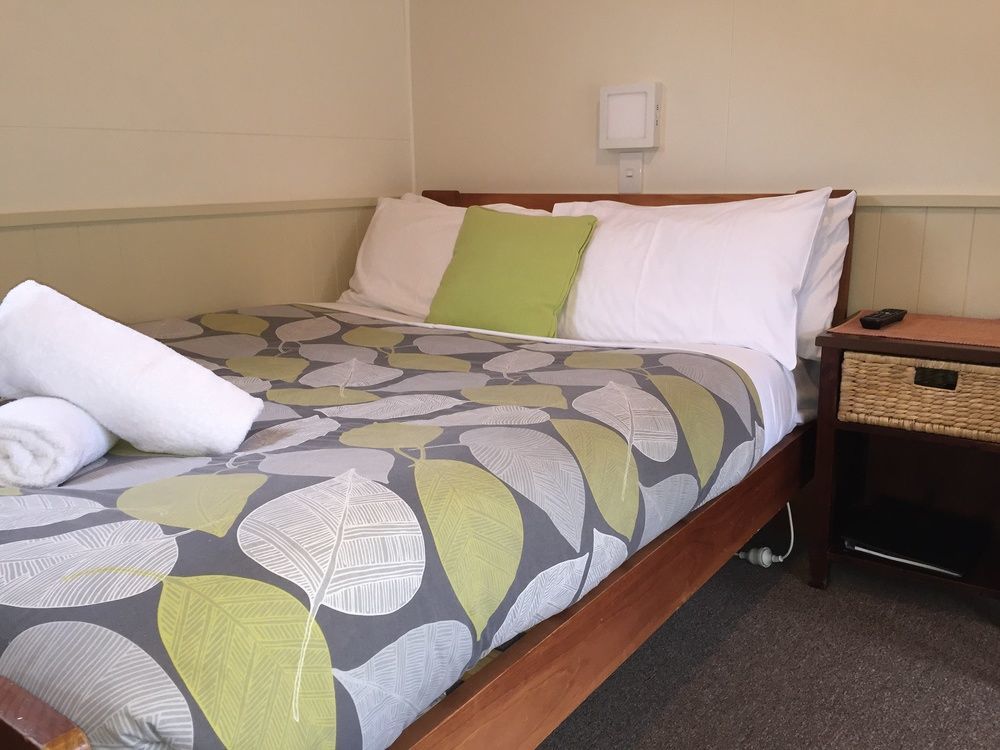 Queenstown Top 10 Holiday Park Bagian luar foto